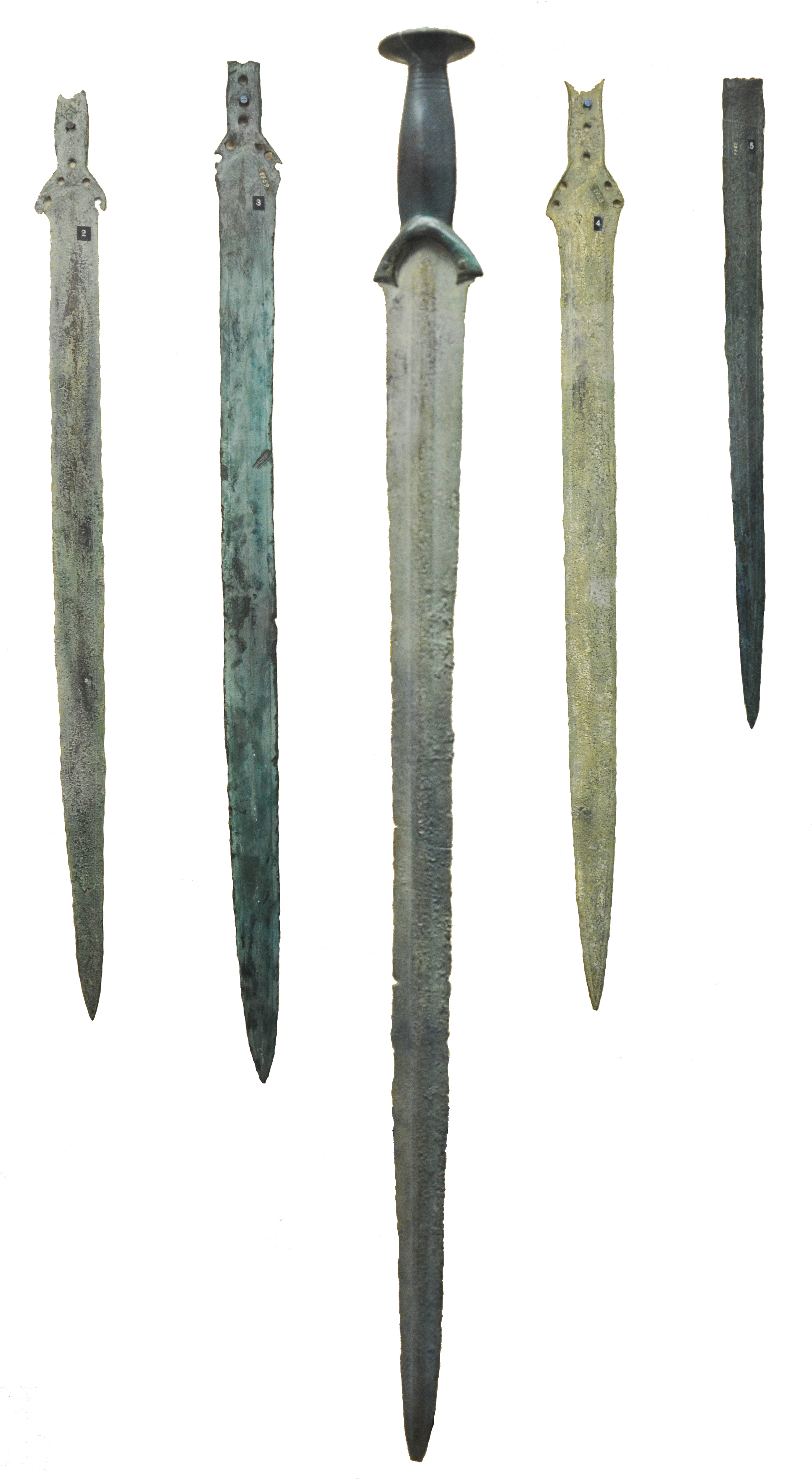 Bronze Age swords found in East Serbia (© OREA)